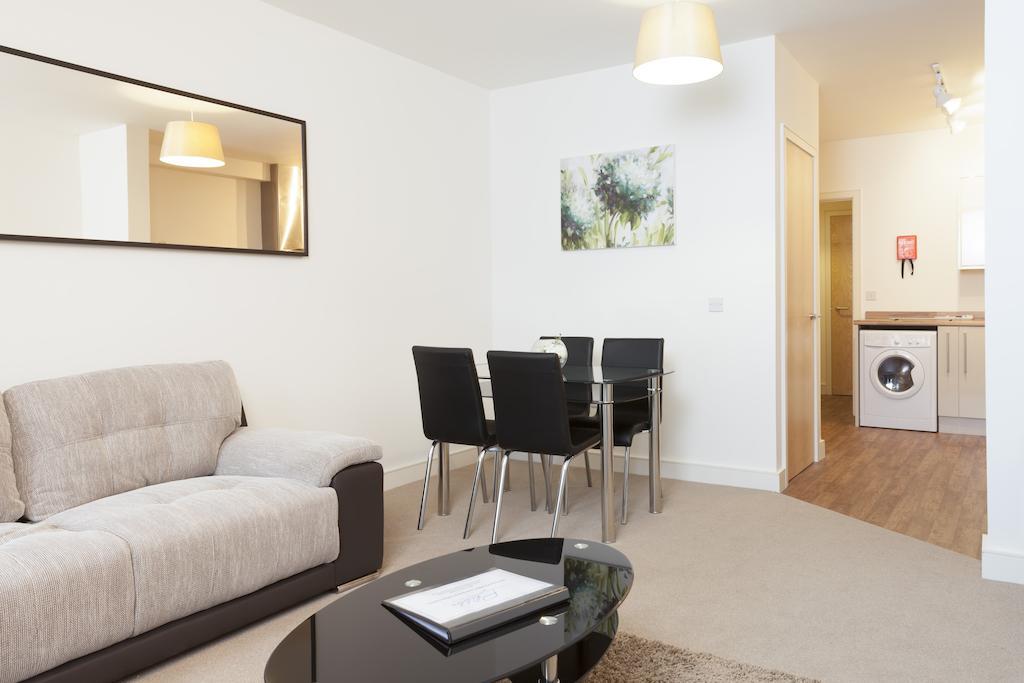 The Coliseum Apartments Cheltenham Habitación foto